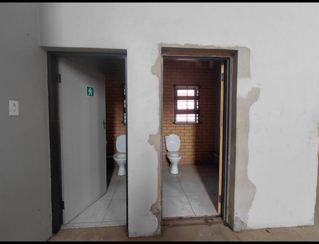272M² WAREHOUSE TO LET IN CLAYVILLE